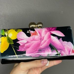 Ted baker citrus bloom bobble clutch wallet